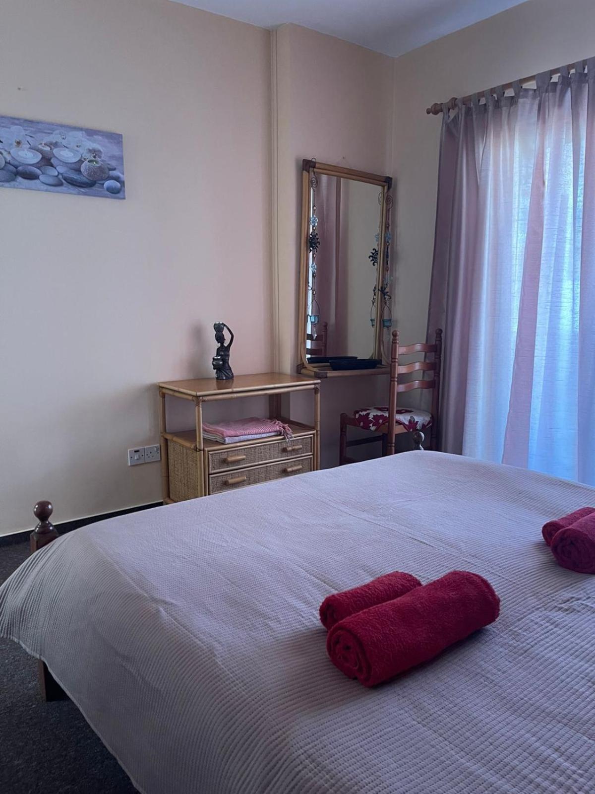 Limnaria Westpark 2 Bdrm Apartment 122 Paphos Exterior photo